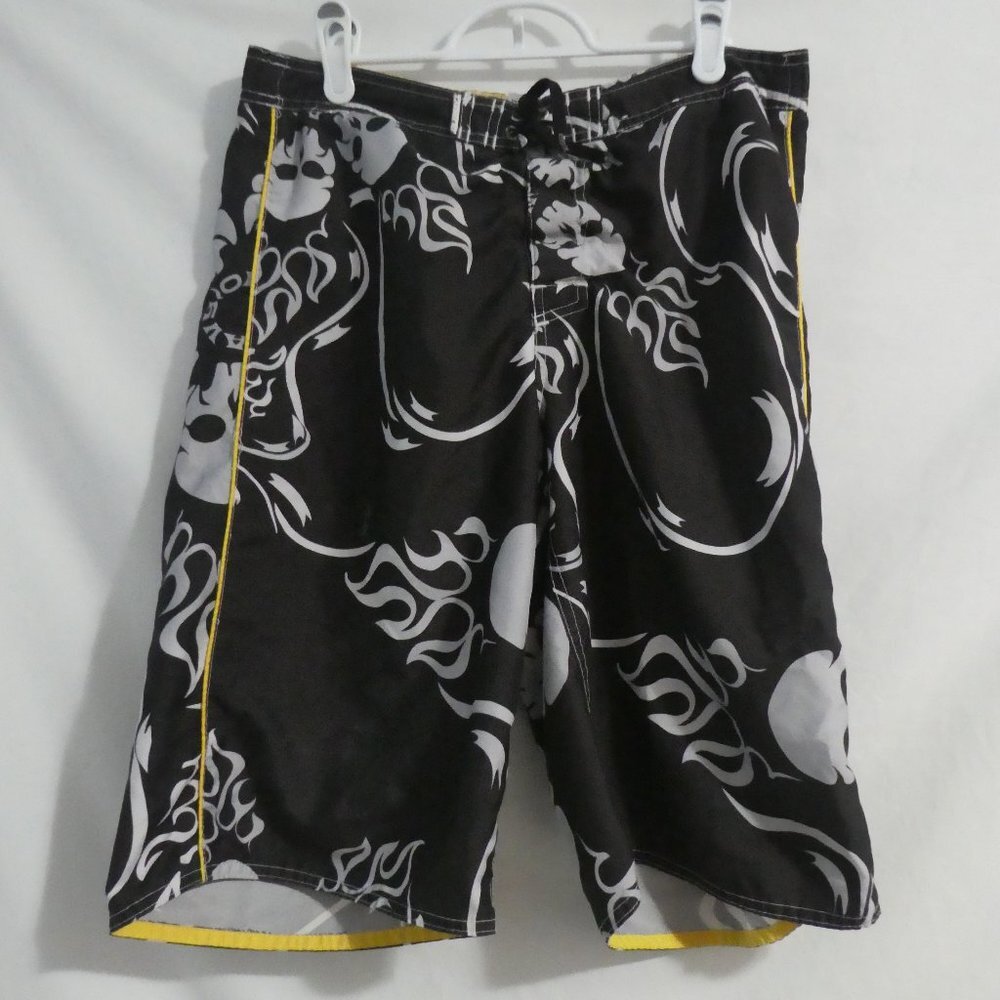 OLD NAVY | size 18 | Graphic Swim Shorts | Mesh Lining | Skulls and Flames